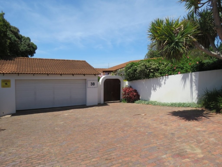 5 Bedroom Property for Sale in Robberg Ridge Western Cape